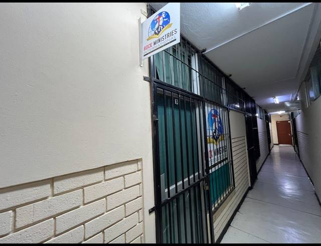 2,500M² BUSINESS CENTRE FOR SALE IN GANDHINAGAR